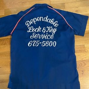 Vintage 1960s Hilton bowling shirt SMALL excellent condition chainstitch